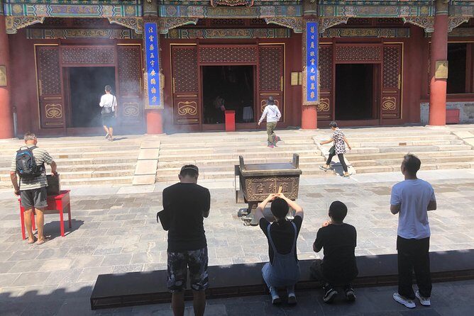 3-Hour Private Tour: Temple of Heaven and Lama Temple - Wudaoying Hutong: a short old-Beijing street taste