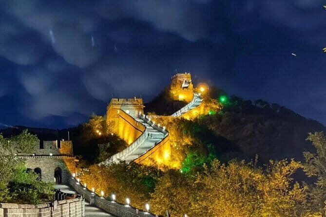 3-Hour Private Walking Tour including Monk Blessing Ceremony at Lama Temple - Should you book this monk-blessing walking tour?