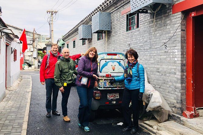 4-Hour Private Beijing Walking Tour of Lama Temple and Hutong - Back Lakes (Houhai): old hutong neighborhoods with water views