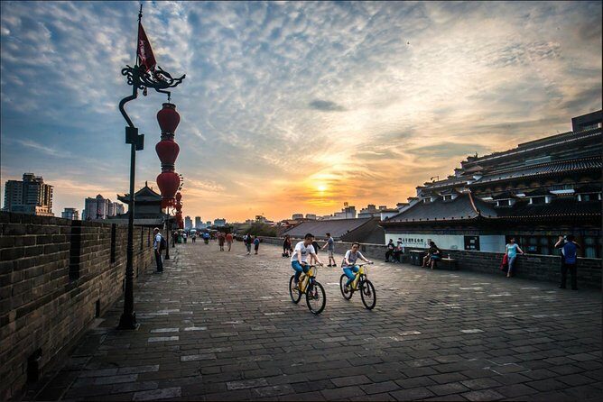 7 Days Private Tour of Beijing, Xian, Shanghai by Bullet Train - Shanghai starts with the Bund and ends with the river lights