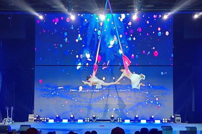 Beijing Acrobatic Show at Regal Palace Theatre (Qin Le Gong） - The 1-Hour Acrobat Show: What You Should Expect