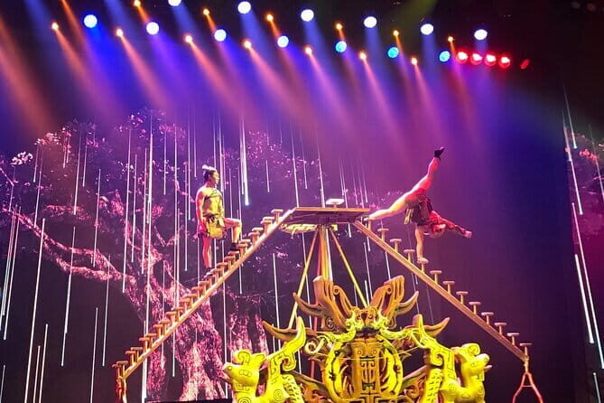 Beijing Acrobatic Show in Red Theater with Guide and Transfer - Who this Beijing acrobatic show suits best