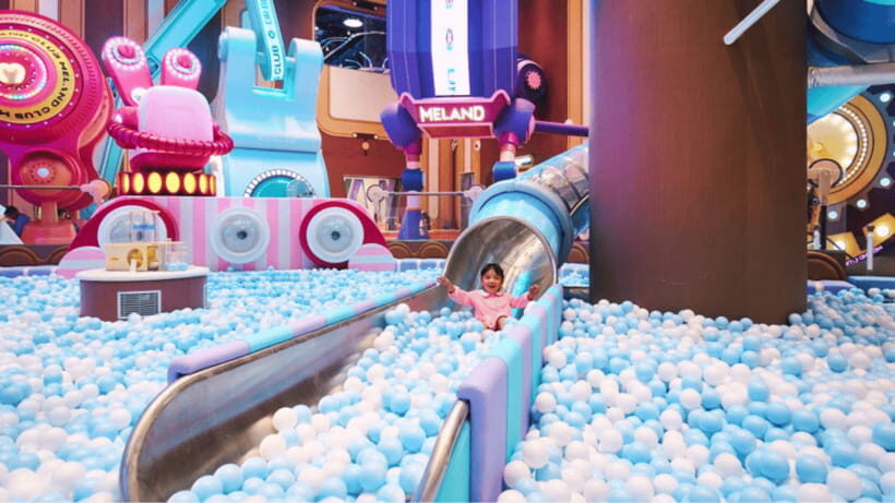 Beijing: Meland Club Indoor Playground Admission - Slides, Climbing Frames, Carousel, and Obstacle Courses