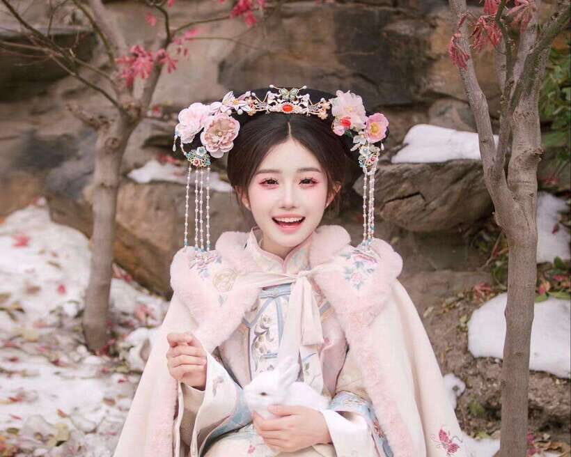 Beijing: Must-Try Chinese Ancient Costume Rental& Photoshoot - Pro Makeup and Styling Takes Time for a Reason