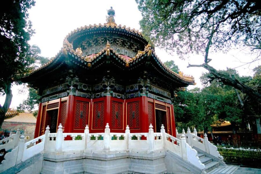 Beijing:Forbidden City Tour w/Traditional Costume Experience - Summer Palace: royal garden mood and easy photo angles