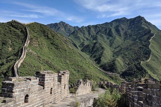Capital Airport Layover to Mutianyu Great Wall with English Speaking Driver - Meeting your English-speaking driver at Capital Airport