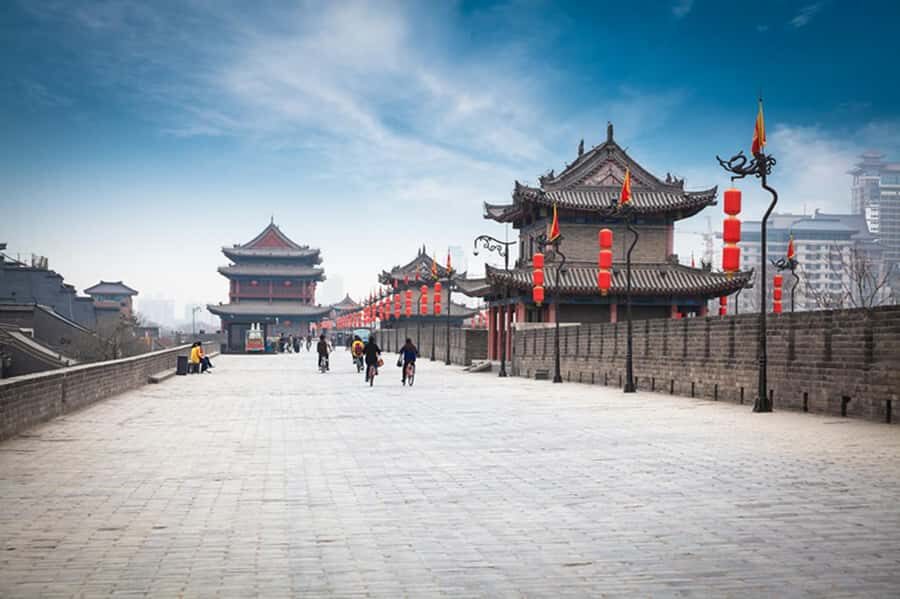 Classic Xi’an: Fully-Guided Terracotta Army Bus Tour - Lunch break: a included Chinese meal that keeps you from running out of time