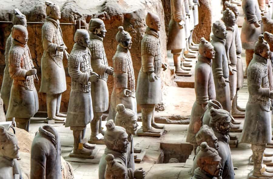 Classic Xi’an: Fully-Guided Terracotta Army Bus Tour - Workshop stop: seeing the pottery process behind the figures