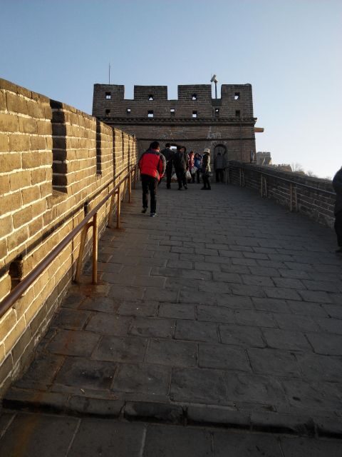 Daily Badaling Great Wall Coach Tour(With Options) - English Guidance vs Chinese Guidance: How to Protect Your Experience