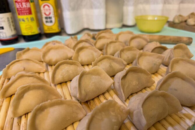 Dumpling Cooking Class and Local Market Tour - Dumpling fillings and vegan options: build your own plate