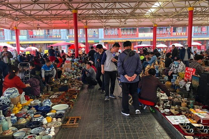 Full-Day Private Tour Panjiayuan Antique Market and Beijing Capital Museum - Key points that matter before you go