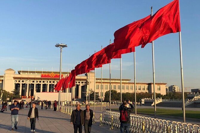 Half Day Private Tour of Tiananmen Square and Temple of Heaven - Dashilan Hutong Streets: Tea, Silk, Herbs, and Old Shops