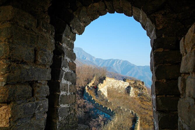 Jinshanling Great Wall Private Transfer With Option - Driver Quality: Small Details That Make a Big Difference