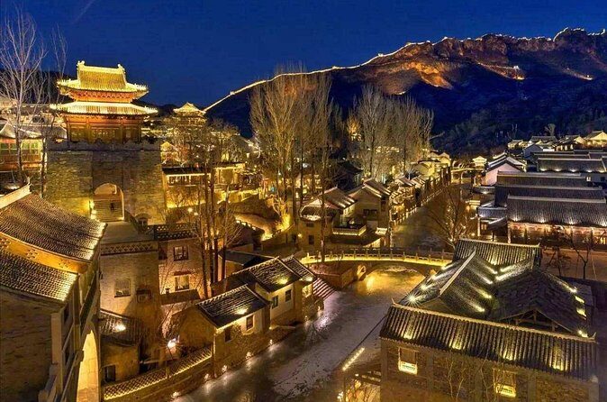 Jinshanling Private Tour with Night View of Simatai and Gubei Water Town from Beijing - Gubei Water Town: dinner pacing and what to do with one full hour