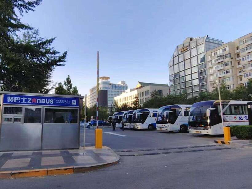 Mutianyu Great Wall Bus, Departure 8/9/10am, Return 3/4/5pm - Where you meet the bus without playing a scavenger hunt