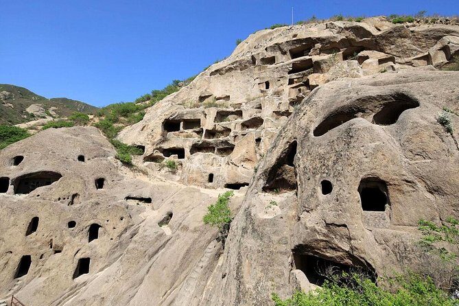 Private Longqing Gorge & Guyaju Cave Day Tour w/ Cruise Ride - The ride out and how to handle the long transfer