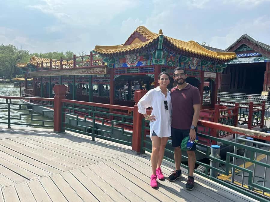 Private Tour-Great Wall Sunset & Hutong Walk - Price and value: where the $300 likely goes