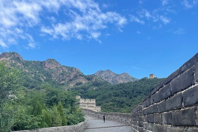 Private Transport to Beijing Suburban Scenic Spots - Price and logistics: what $70 per person really buys