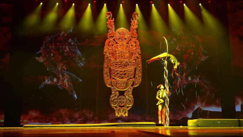 Red Theatre Beijing Acrobatic Show Tickets - Getting there by subway: the Temple of Heaven side quest