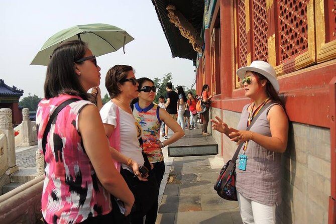 Small Group Beijing Temple of heaven and Summer Palace with Pearl market - Getting picked up and moving without losing the day