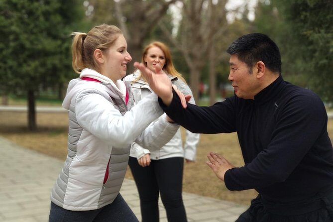 Tai Chi or Kung Fu plus Chinese Calligraphy Learning Class - Tai Chi vs Kung Fu: two different tempos, one class style